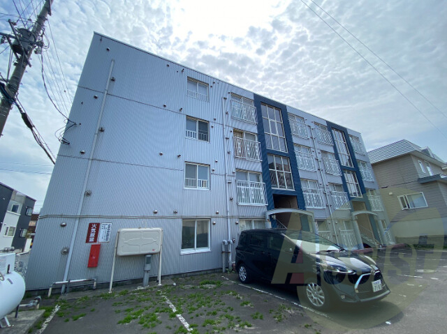 メゾンド栄町の外観