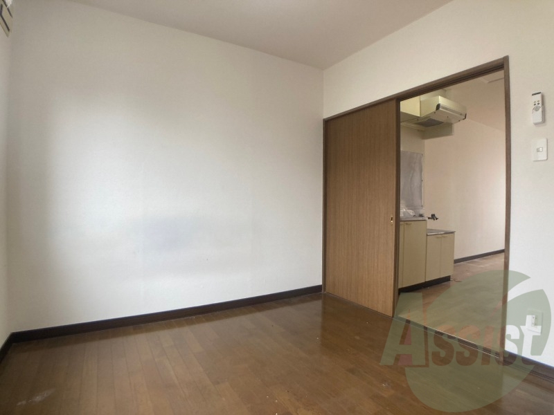 明るいお部屋は気持ちよく過ごせそうですね。 明るいお部屋は気持ちよく過ごせそうですね。