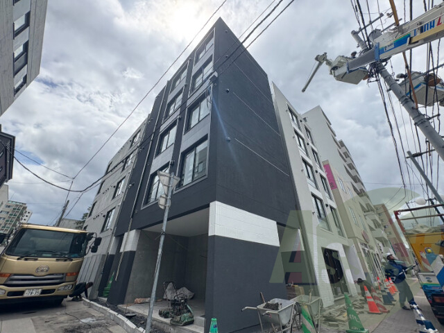 リーサ苗穂駅前の外観