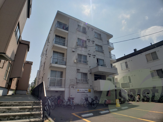 N213ハイツの外観