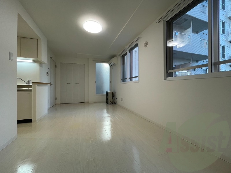 白を基調とした明るい印象のお部屋になっています! 白を基調とした明るい印象のお部屋になっています!
