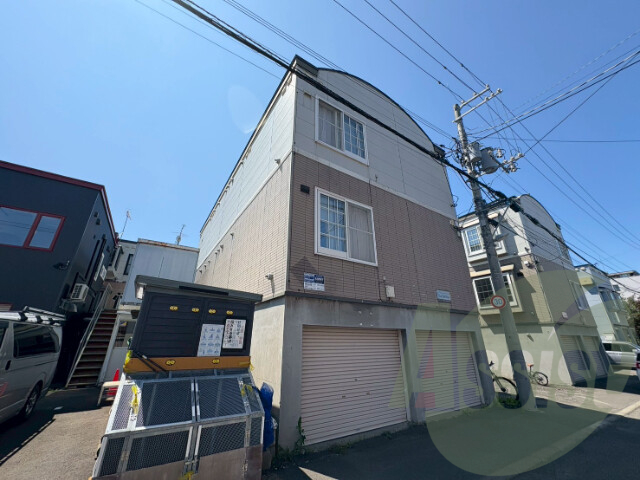 リバーサイドハウスの外観