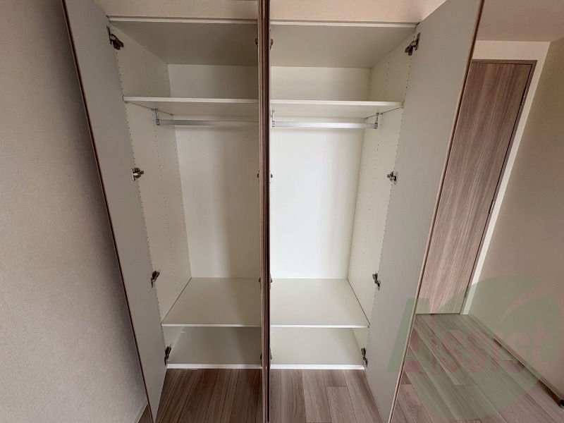 クローゼットがありました。お洋服や荷物はここへ クローゼットがありました。お洋服や荷物はここへ