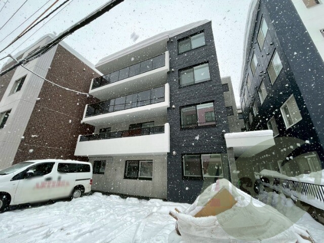 REN FAULT白石の外観