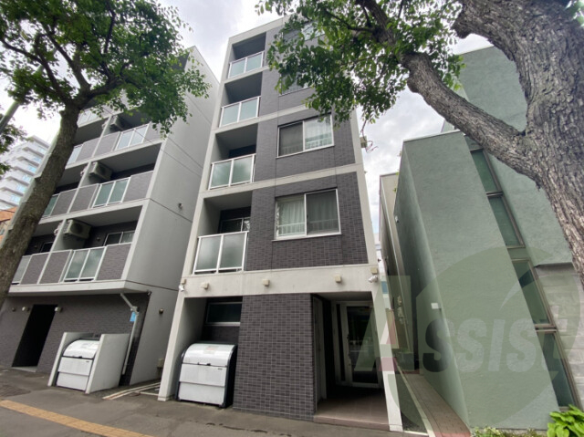 クローバー円山鳥居前