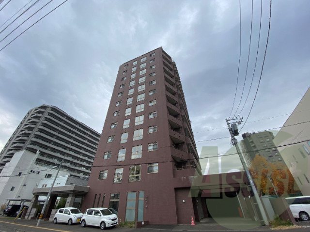 三和マンションの外観