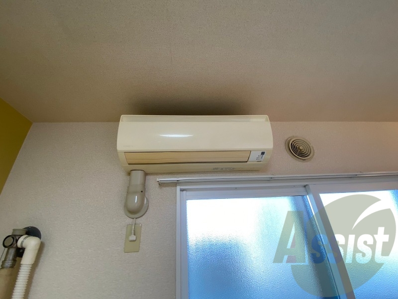 エアコンもあり暑い夏もこれで快適ですよ~ エアコンもあり暑い夏もこれで快適ですよ~