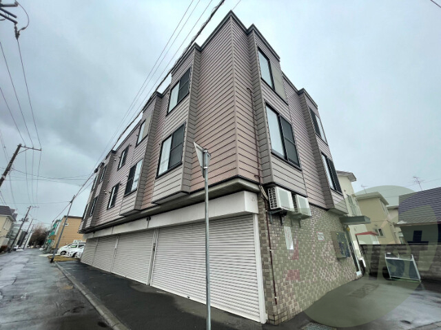 プラザN12の外観