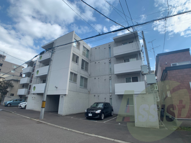 ラ・コーザ北円山の外観