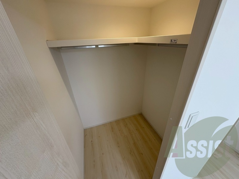 収納もバッチリあるのでお部屋が片付きますよ! 収納もバッチリあるのでお部屋が片付きますよ!