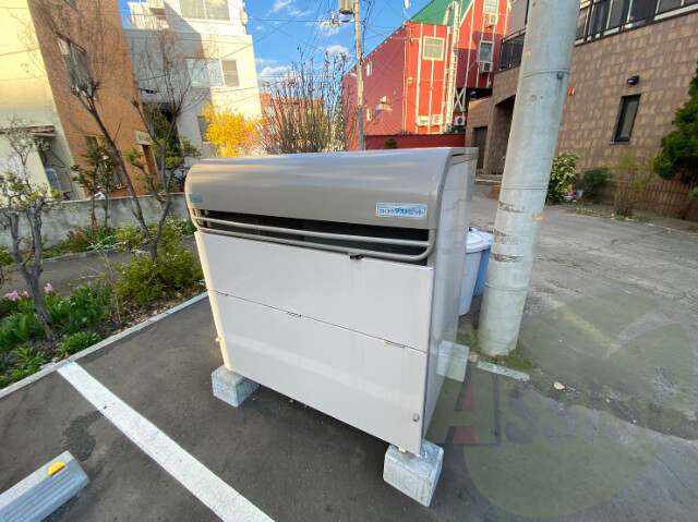 ゴミ置き場その他 ゴミ置き場その他