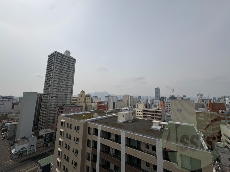 眺望です。高い建物がなくて見晴らしがよいですね! 眺望です。高い建物がなくて見晴らしがよいですね!