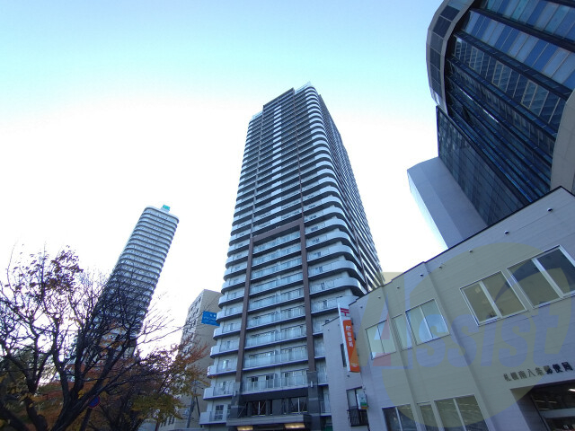 ティアラタワー中島倶楽部の外観