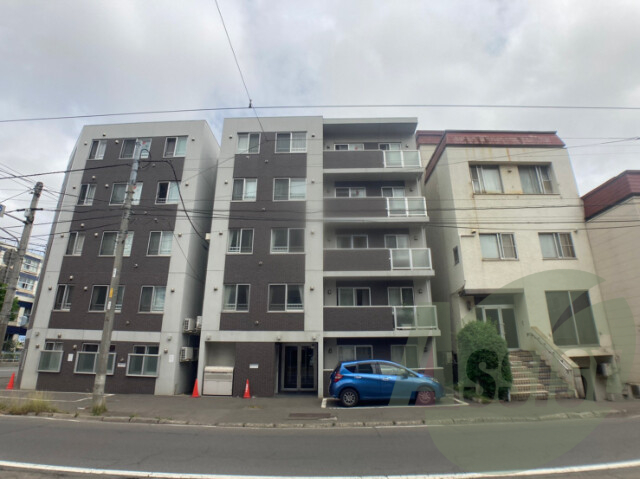 TSUBAKI SQUARE 静修学園前の外観