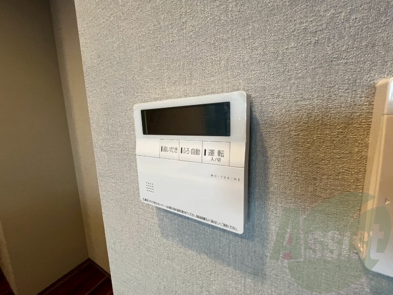 追い炊き機能付きでいつでも温かいお風呂に入れます! 追い炊き機能付きでいつでも温かいお風呂に入れます!