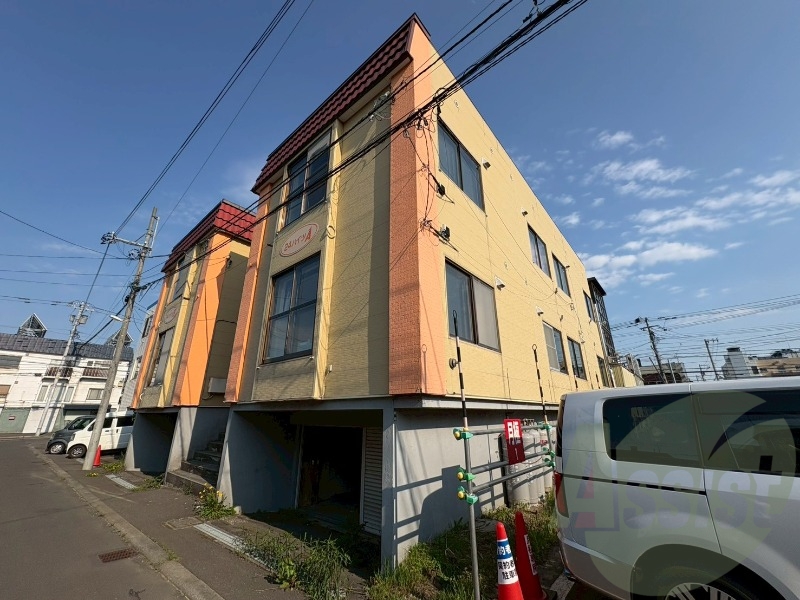 24ハイツA棟の外観