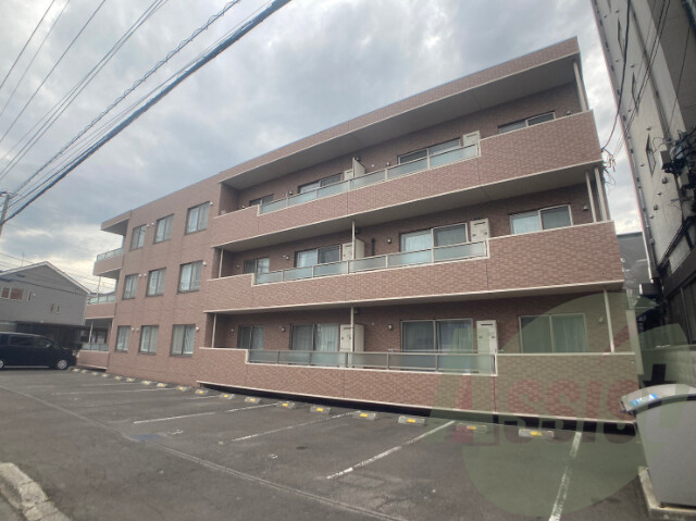 エクレール新琴似の外観