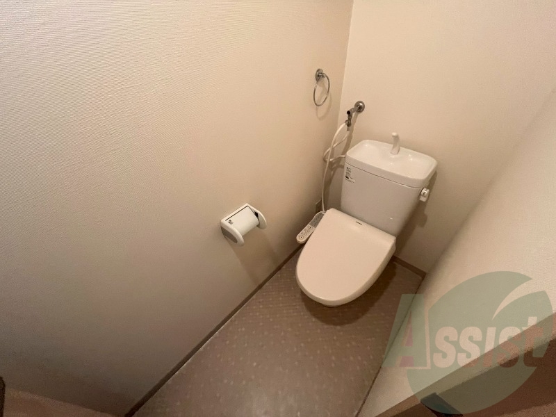 こちらはトイレです。清潔感があり、安心して使用できます。 こちらはトイレです。清潔感があり、安心して使用できます。