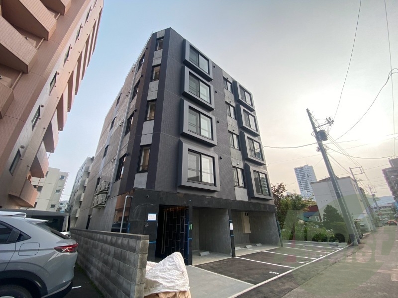 ALPHA RESIDENCE 円山北2条の外観