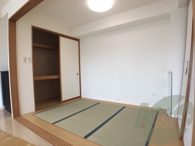和室です。この他にも洋室が2つあるので使い分けができますよ! 和室です。この他にも洋室が2つあるので使い分けができますよ!