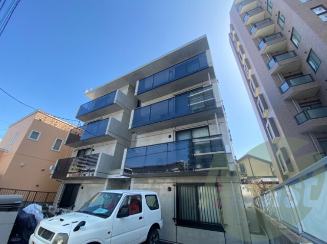 JADE円山の外観