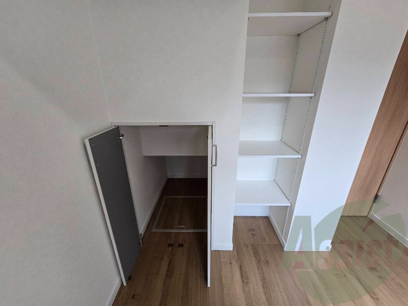 収納もバッチリあるのでお部屋が片付きますよ! 収納もバッチリあるのでお部屋が片付きますよ!