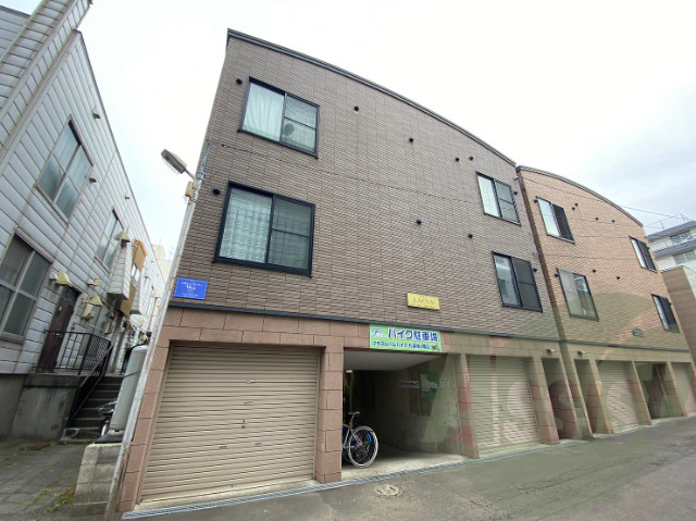 LACUSの外観