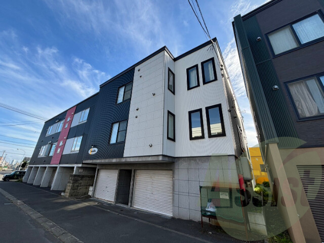 クレセリア新川の外観