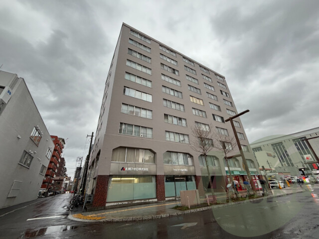サンハイツ南5条の外観