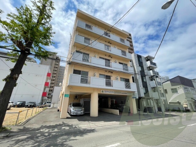 アラン札幌イーストの外観