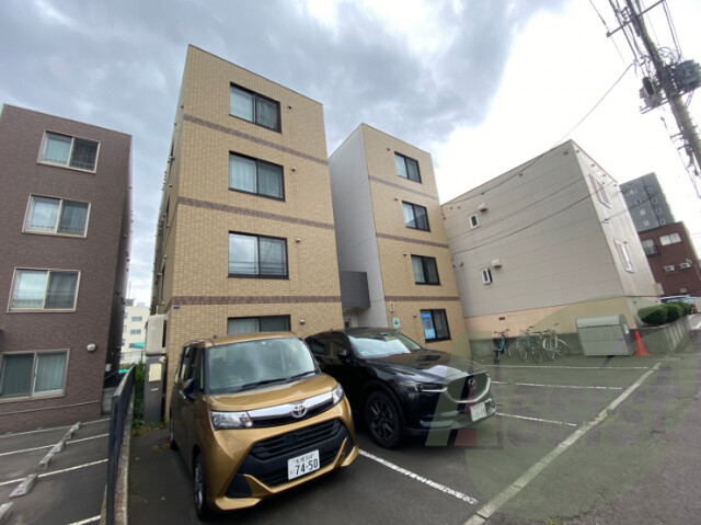 ガーデンコート壱番館の外観