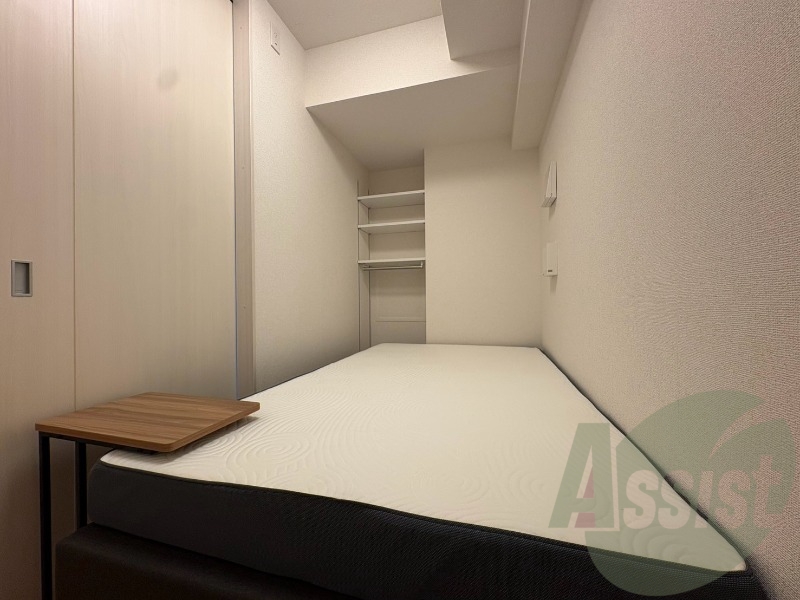 別角度から寝室を撮ってみました。家具の配置もしやすそう。 別角度から寝室を撮ってみました。家具の配置もしやすそう。