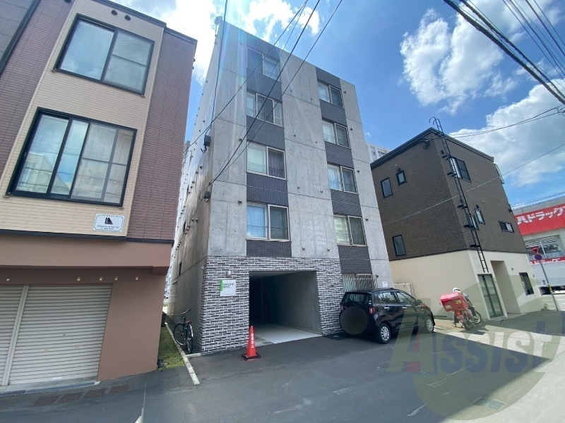 ナチュラルネスト札幌医大前の外観