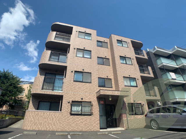 クオーレ円山の外観