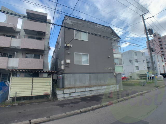 エスコート25の外観