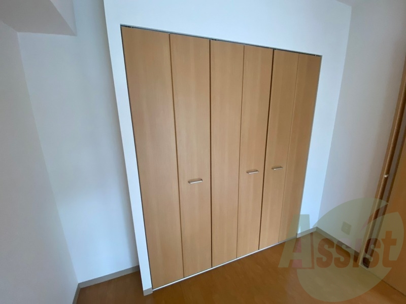 寝室の収納です。部屋がすっきり片付きます。 寝室の収納です。部屋がすっきり片付きます。