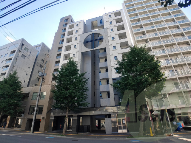 ノヴァクリスタルの外観