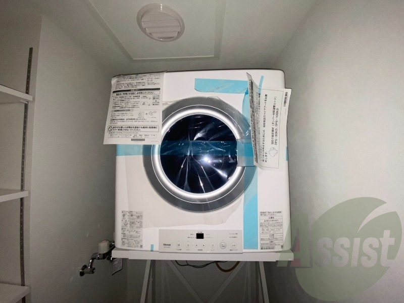 洗濯機はこちらの専用スペースに置けます! 洗濯機はこちらの専用スペースに置けます!