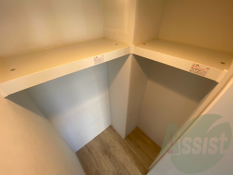 収納もバッチリあるのでお部屋が片付きますよ! 収納もバッチリあるのでお部屋が片付きますよ!