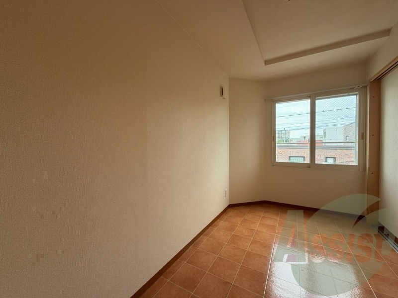 明るいお部屋は気持ちよく過ごせそうですね。 明るいお部屋は気持ちよく過ごせそうですね。