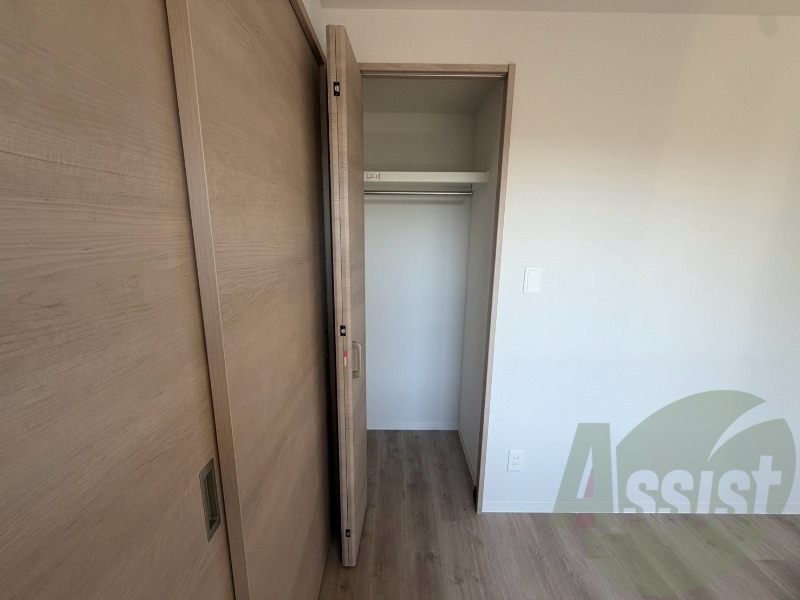 収納もバッチリあるのでお部屋が片付きますよ! 収納もバッチリあるのでお部屋が片付きますよ!
