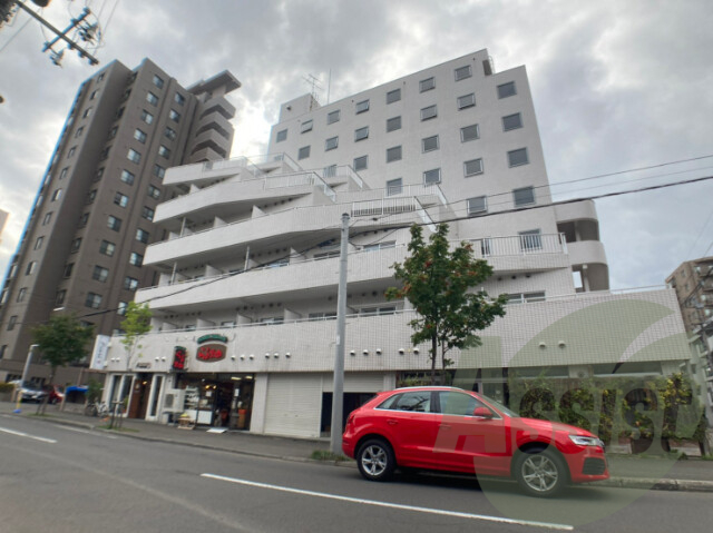 ラメール円山公園の外観