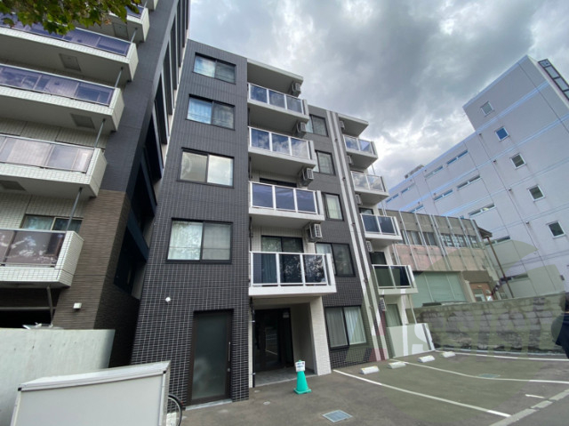 calme令北8条の外観