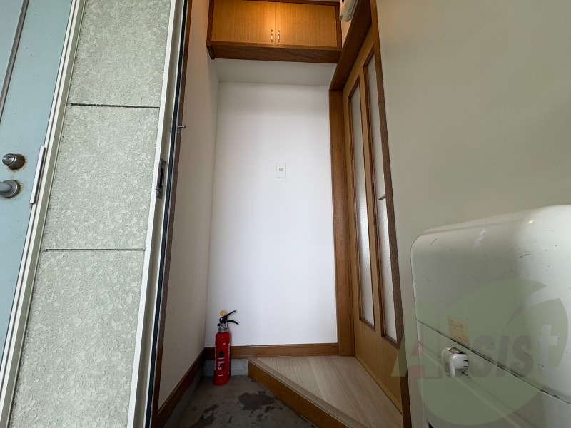 玄関の様子です。明るい印象ですね。気分もあがりそう。 玄関の様子です。明るい印象ですね。気分もあがりそう。