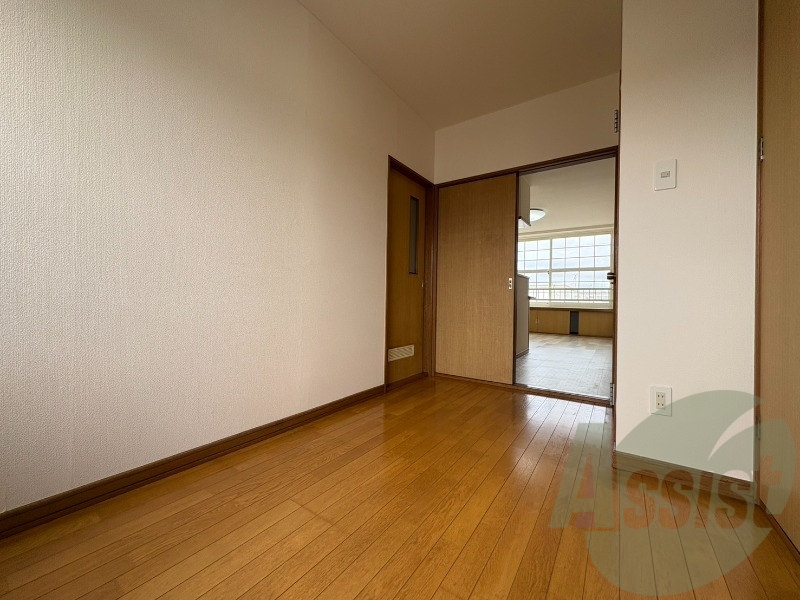 明るいお部屋は気持ちよく過ごせそうですね。 明るいお部屋は気持ちよく過ごせそうですね。