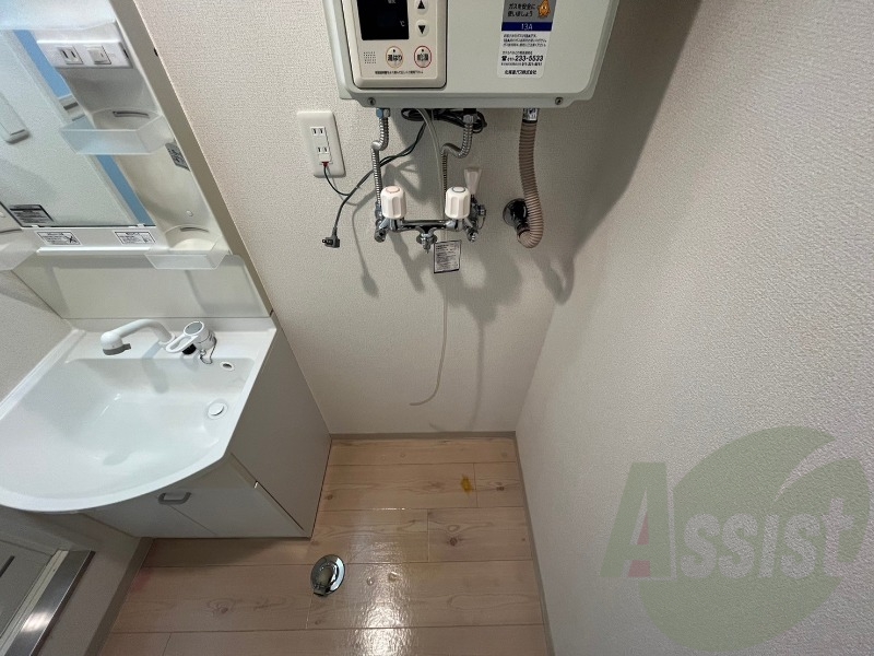 洗濯機はこちらの専用スペースに置けます! 洗濯機はこちらの専用スペースに置けます!