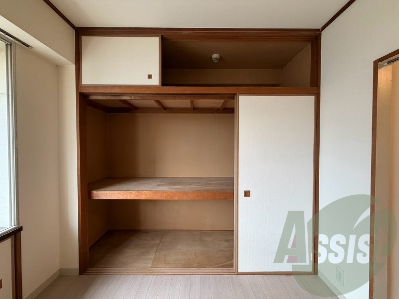 クローゼットがありました。お洋服や荷物はここへ クローゼットがありました。お洋服や荷物はここへ