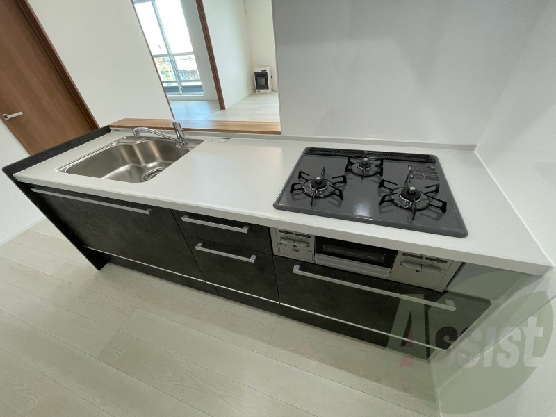 調理スペースも広々しておりお料理しやすそうです! 調理スペースも広々しておりお料理しやすそうです!