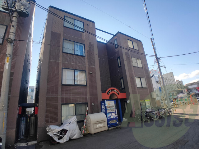 ノースランド南8条の外観
