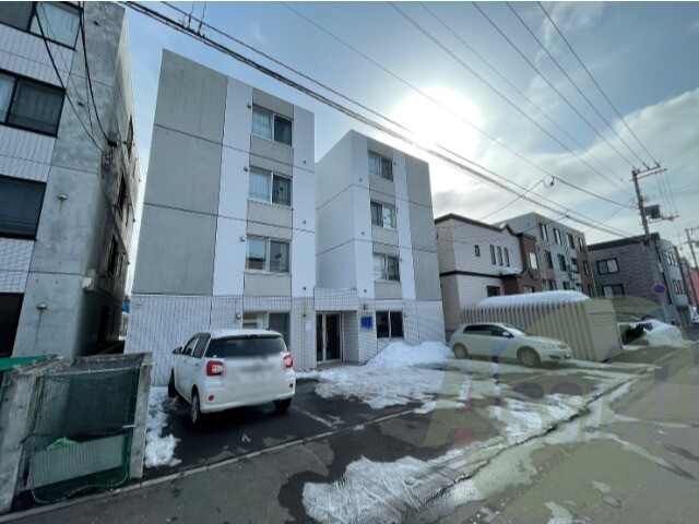 ガーデンコート栄町の外観